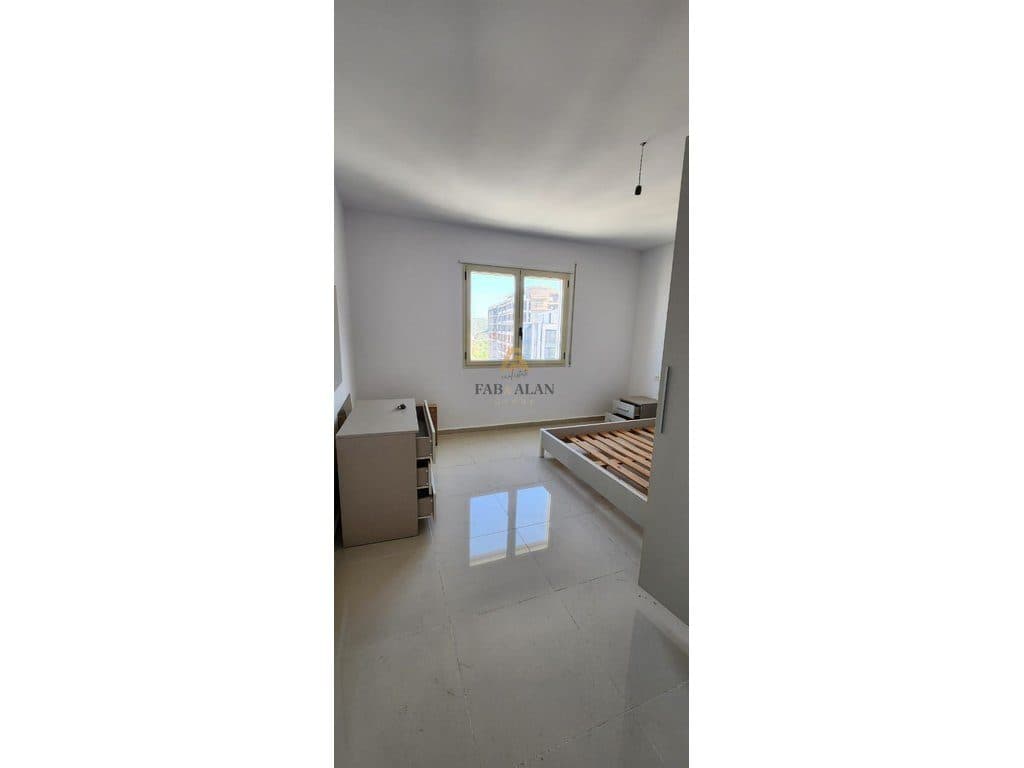 NE VLORE APARTAMENT 2+1+2 ME PAMJE NGA DETI PER SHITJE! 4