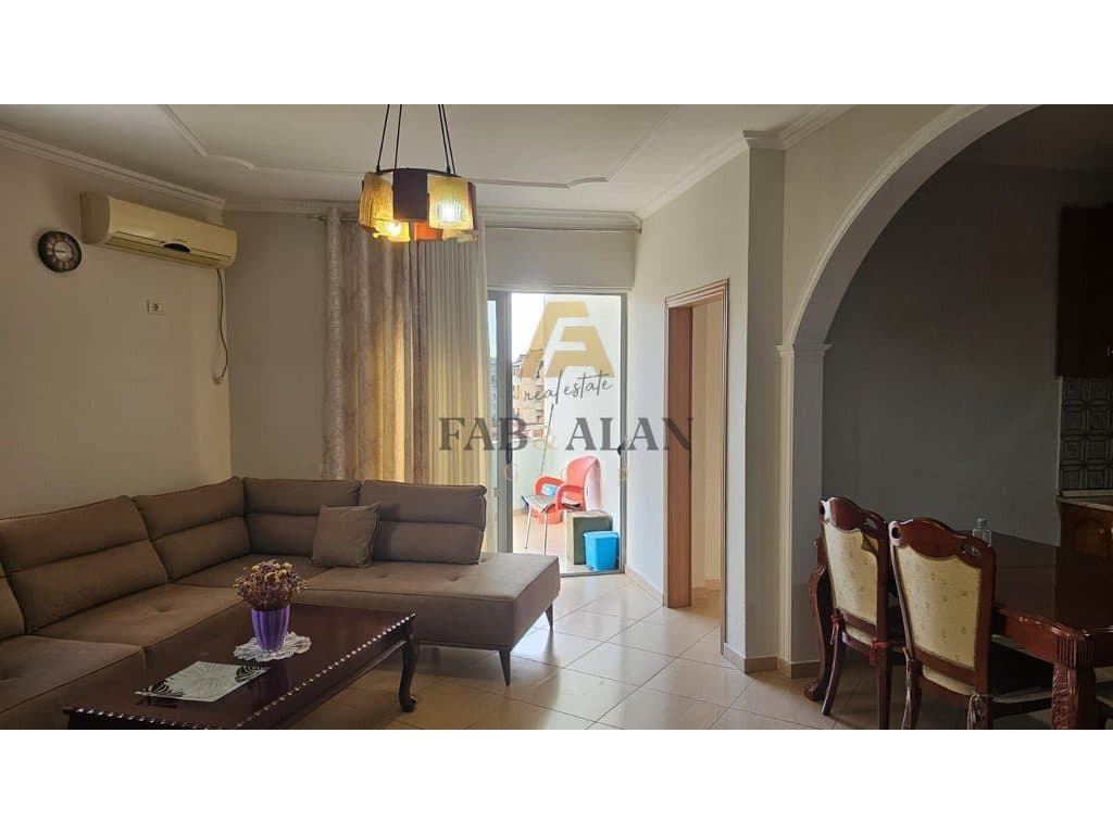 NE FRESK APARTAMENT 2+1+2+2 BALLKONE PER QERA! 2