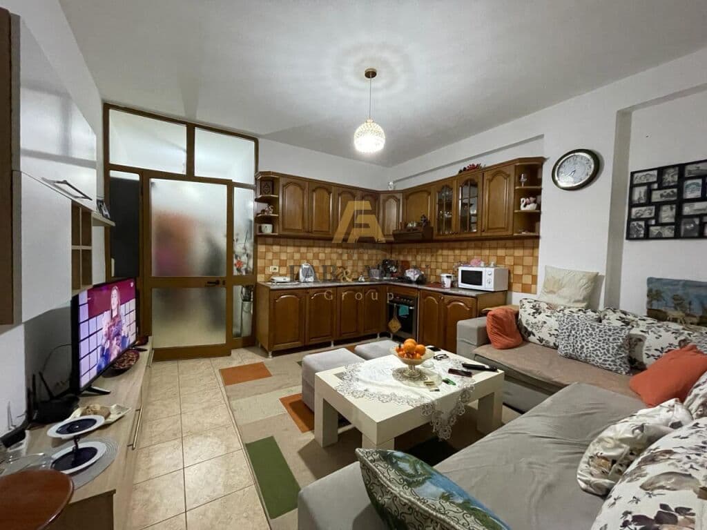 APARTAMENT 2+1 PER SHITJE TEK SPITALI AMERIKAN 2! 2