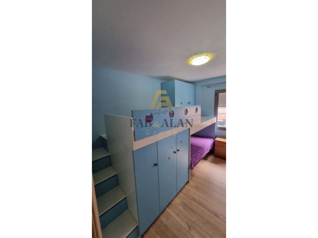 PRANE KOMISARIATIT NR.4 APARTAMENT 2+1+2 ME QERA! 4