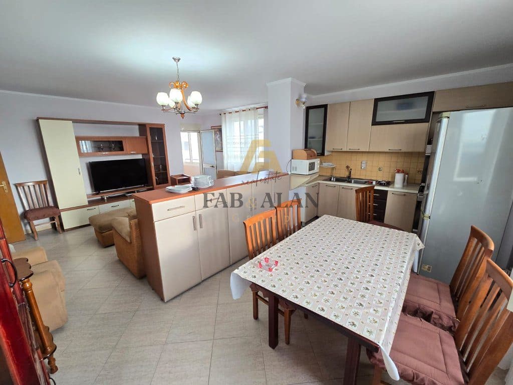 TE STACIONI I TRENIT NE DURRES APARTAMENT 2+1 PER SHITJE! 2