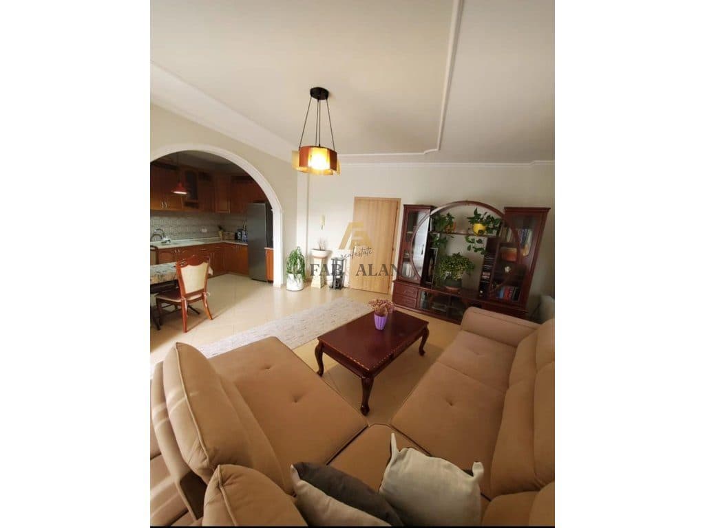 NE FRESK APARTAMENT 2+1+2+2 BALLKONE PER QERA!