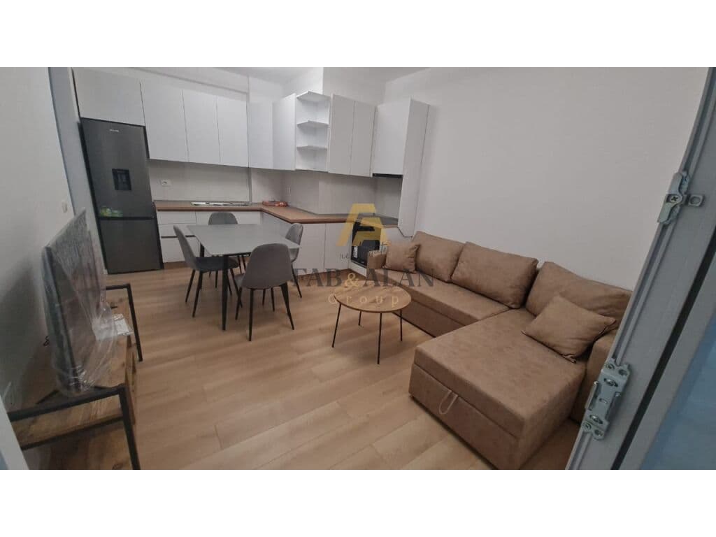 ISH FUSHA E AVIACIONIT APARTAMENT 2+1 PER QERA!