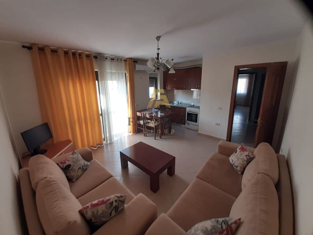 APARTAMENT PER SHITJE 1+1 TEK RRUGA KARL GEGA! 2