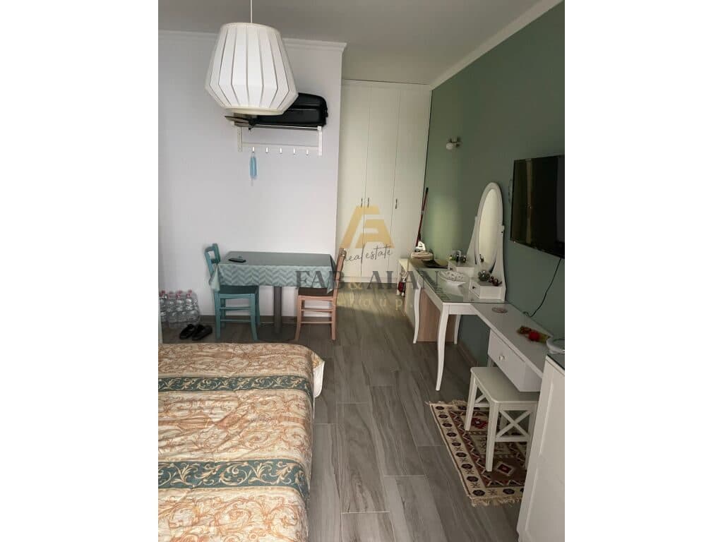 2 APARTAMENTE NE NJE KAT VILE PER SHITJE TEK MARINA BAY RESORT! 3