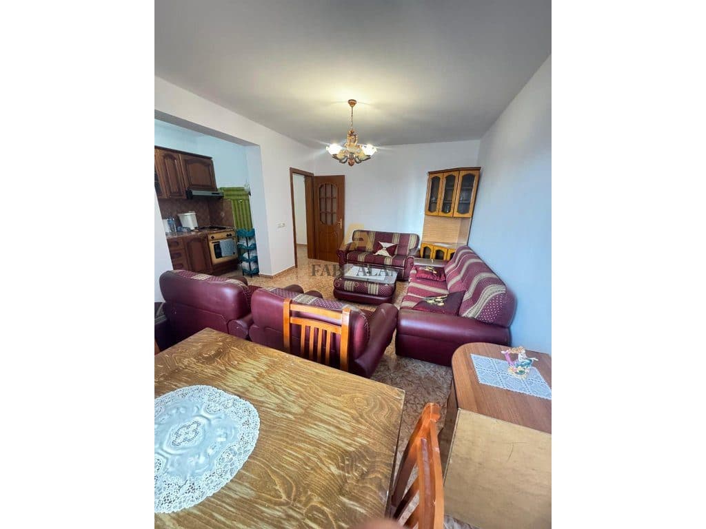NE KINOSTUDIO APARTAMENT 1+1 PER QERA! 2