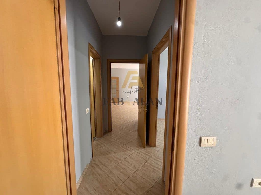 Apartament 2+1+2 Me Qira në Kodra e Diellit, Tiranë - 450€ | Kat i 2-të