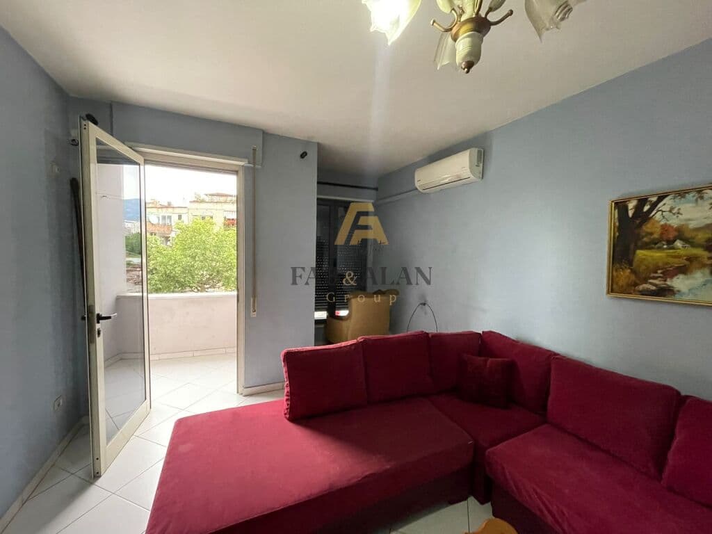 APARTAMENT 1+1 PER QERA TEK ZOGU ZI! 4