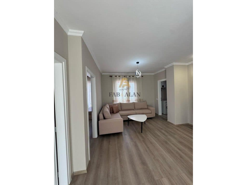 TEK XHAMIA SELITES APARTAMENT 2+1 ME QERA!