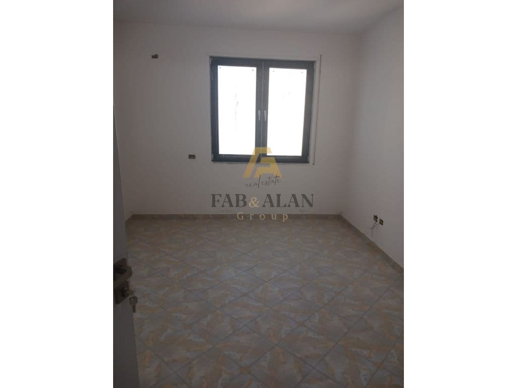 APARTAMENT 2+1+2 ME PAMJE NGA DETI NE SHITJE TEK VOLLGA NE DURRES! 2