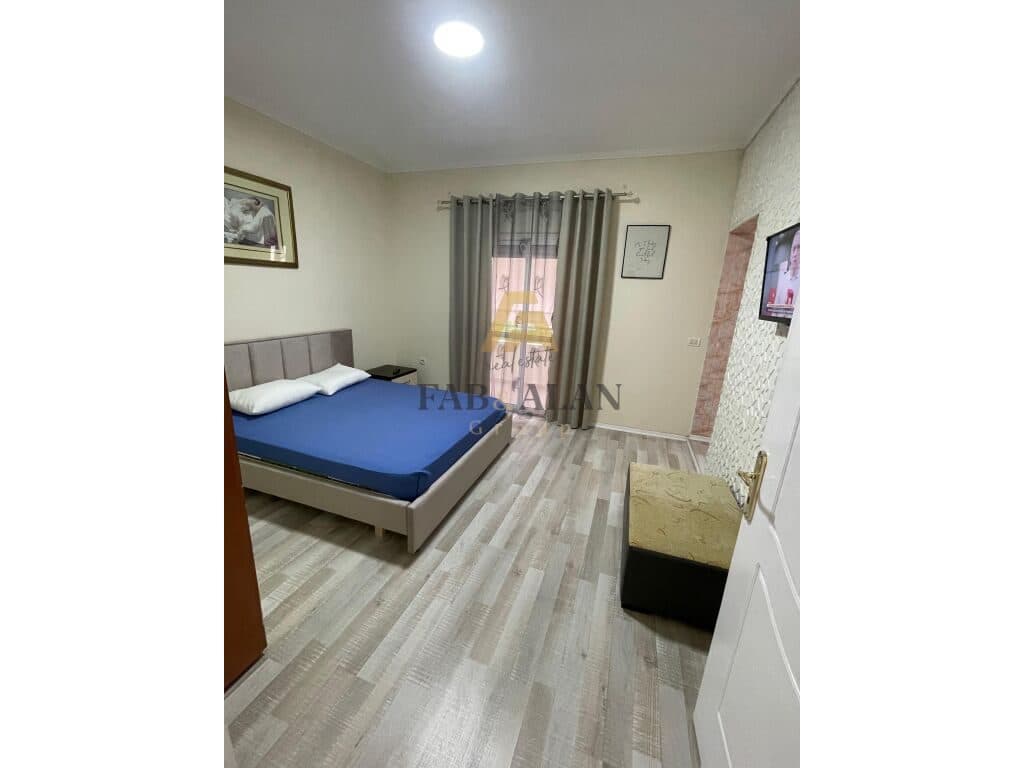 TEK BLLOKU I VILAVE PRANE KRISTAL CENTER, APARTAMENT 2+1 PER QERA! 3