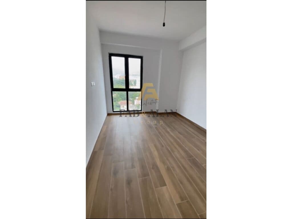 TEK KOMPLEKSI ARLIS APARTAMENT 2+1 ME QERA! 3