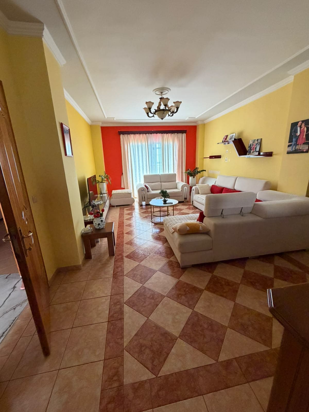 Apartament 2+1+2 Për Shitje në Sarandë - 375,000€ | 120 m²