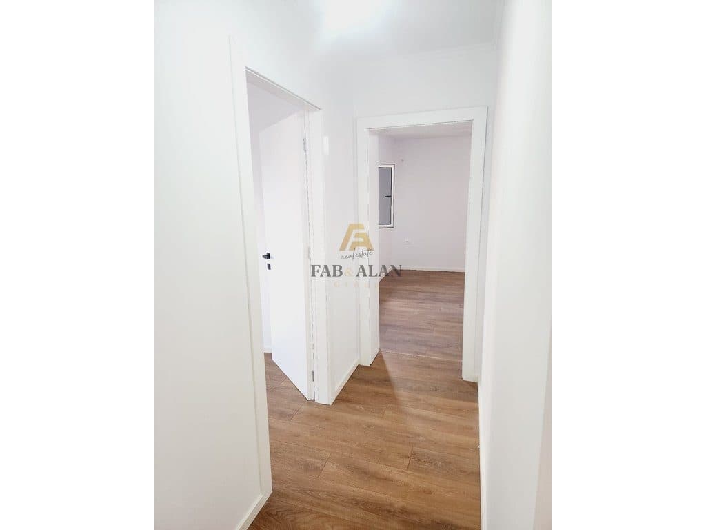 PRANE SHKOLLES 1 MAJI APARTAMENT 2+1 PER SHITJE! 3