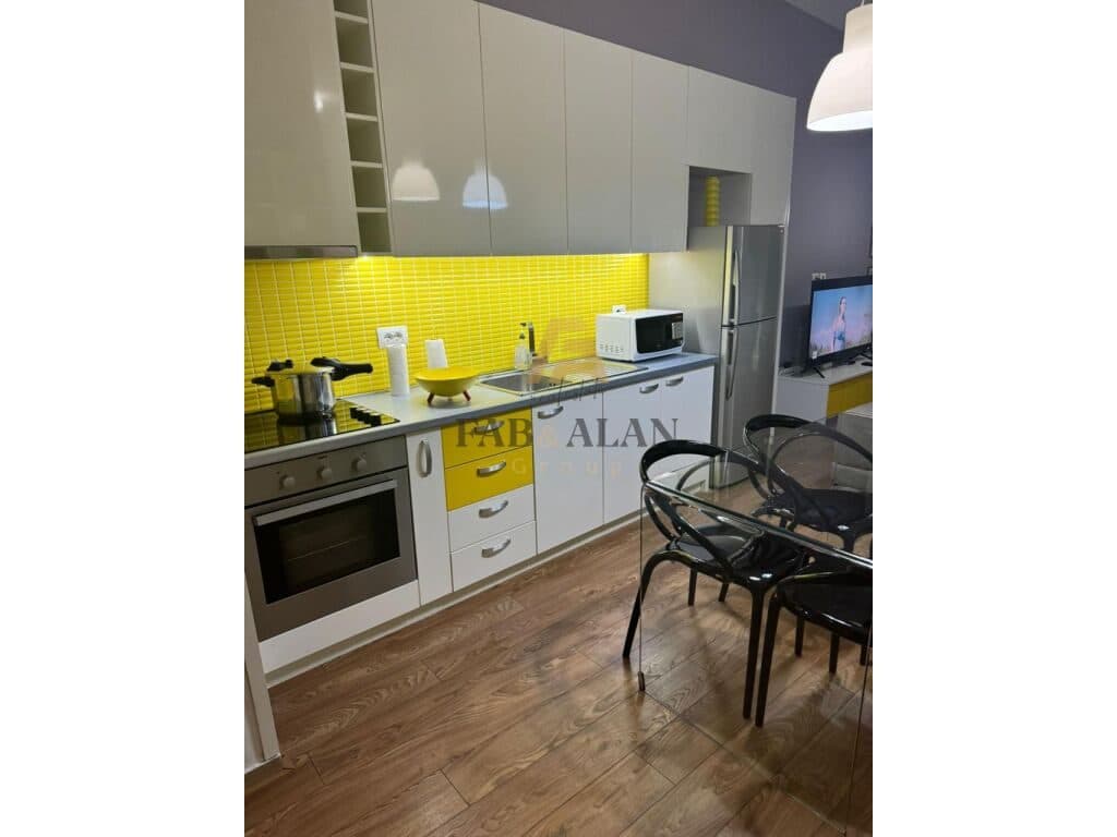 TEK VASIL SHANTO APARTAMENT 2+1 PER SHITJE! 3