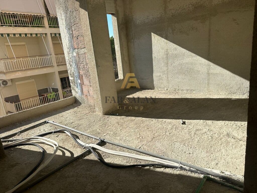 NE GOLEM APARTAMENT 1+1 PER SHITJE!
