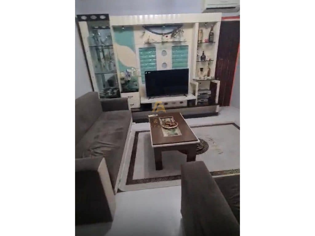 NE DURRES APARTAMENT 2+1 PER SHITJE!