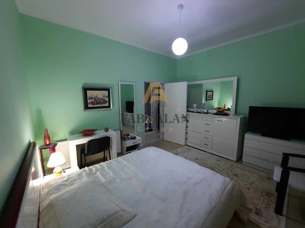 POGRADEC, OBJEKT 3 KATE PER SHITJE!