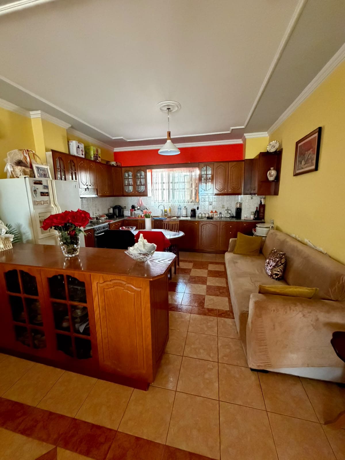 Apartament 2+1+2 Për Shitje në Sarandë - 375,000€ | 120 m² 2