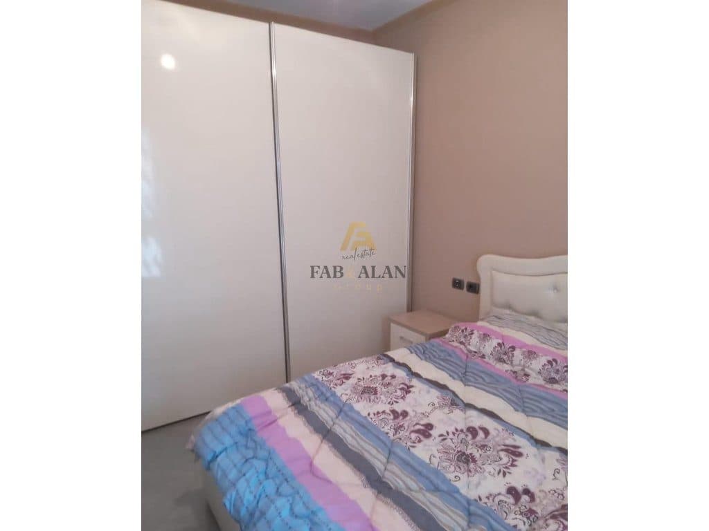 APARTAMENT ME QERA 2+1+2 TUALETE 50.000LEKE - UNAZE E RE, PRANE LOKAL ARTISTI, NE PALLAT TE RI, 2