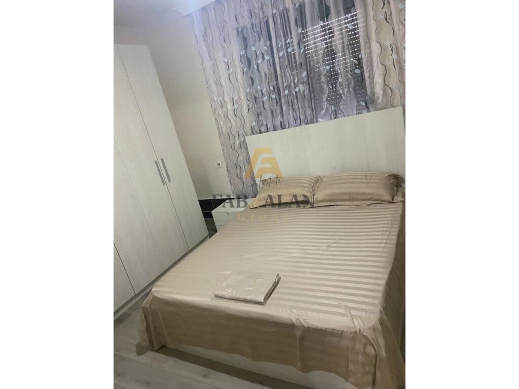 APARTAMENT ME QERA - RR. "BESA", PRANE HOTEL MERIDIAN!