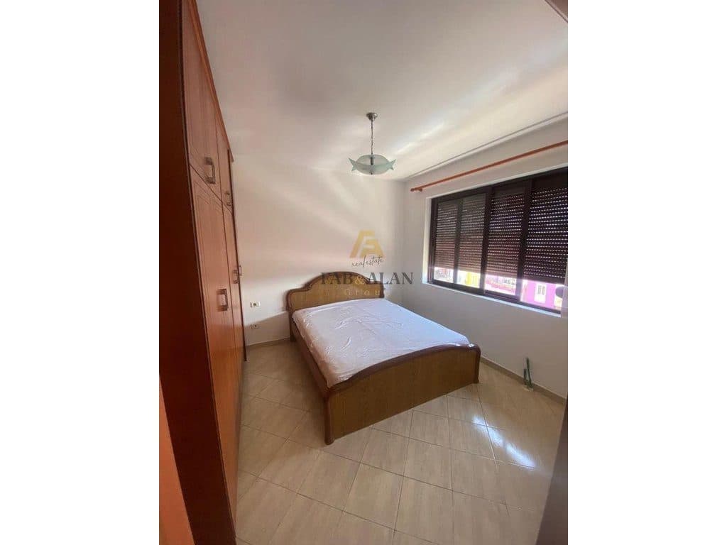 PRANE KINOSTUDIOS APARTAMENT 2+1+2 PER QERA! 4