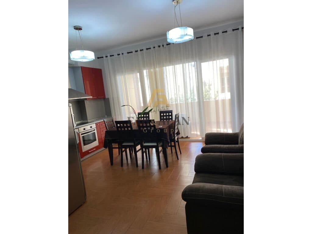 TEK LIQENI,SUPER APARTAMENT 2+1+2 ME QERA! 2