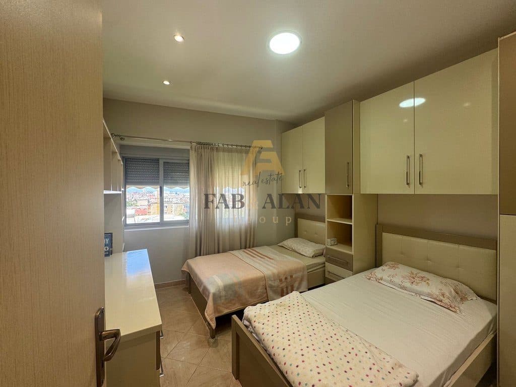 PRANE SHKOLLES BAJRAM CURRI APARTAMENT 2+1+2 PER QERA! 4