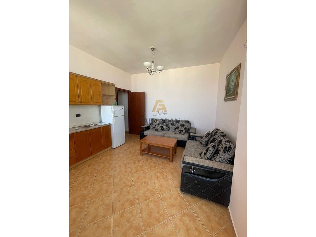 NE FRESK TEK RRUGA THESARIT APARTAMENT 2+1 PER QERA! 4