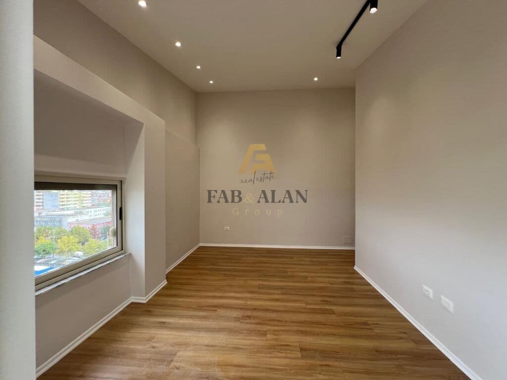 NE PLAZH DURRES APARTAMENT 1+1 PER SHITJE! 4