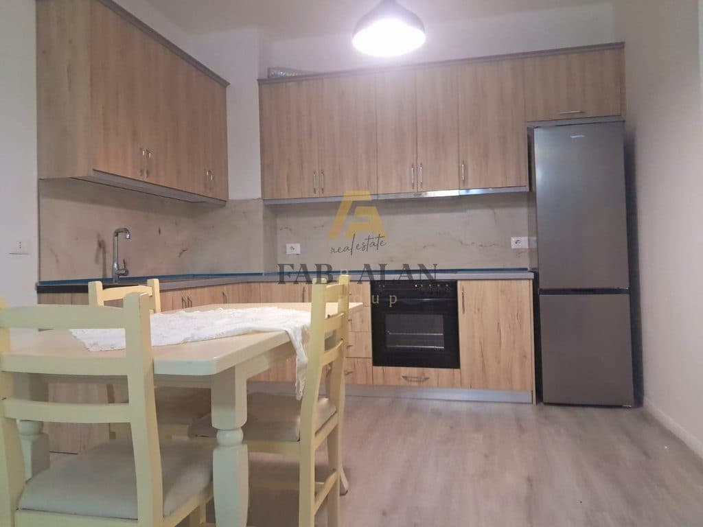 APARTAMENT ME QERA TEK ISH DOGANA 600ALL 2