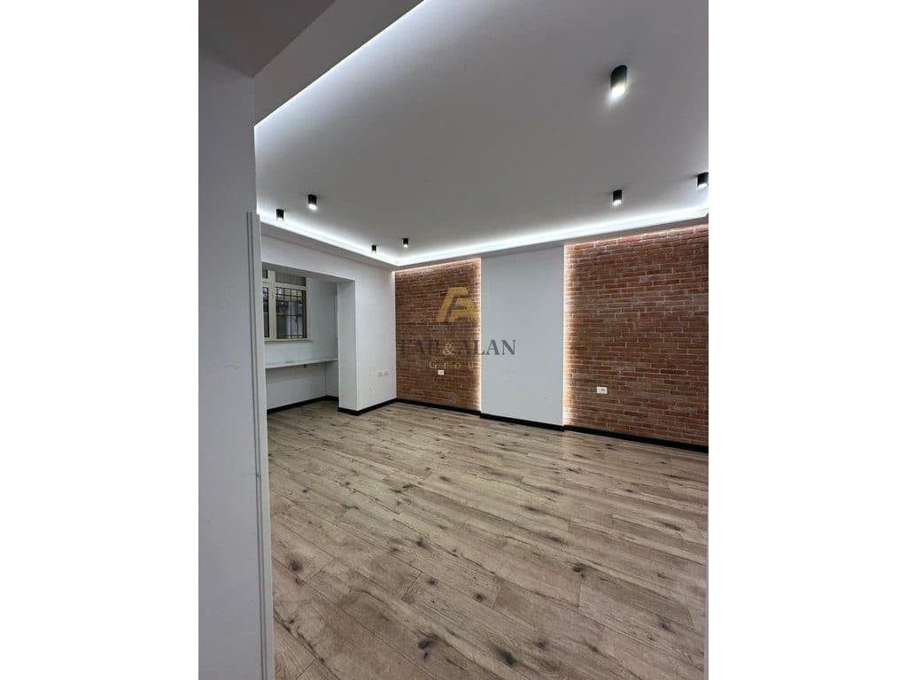 PERBALLE PETRO NINIT APARTAMENT 1+1 PER SHITJE!