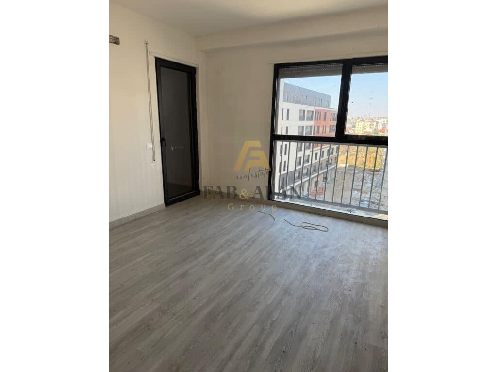 TEK BULEVARDI I RI SUPER APARTAMENT 1+1 PER SHITJE! 4