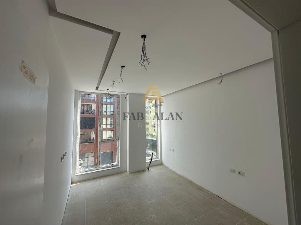 APARTAMENT 3+1+2 PER SHITJE TEK BULEVARDI I RI! 3
