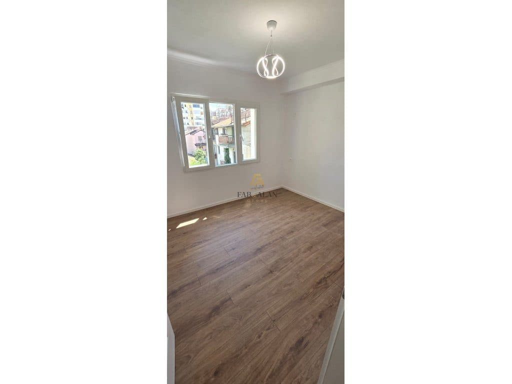 TEK RRUGA E KAVAJES APARTAMENT 2+1 PER SHITJE! 4