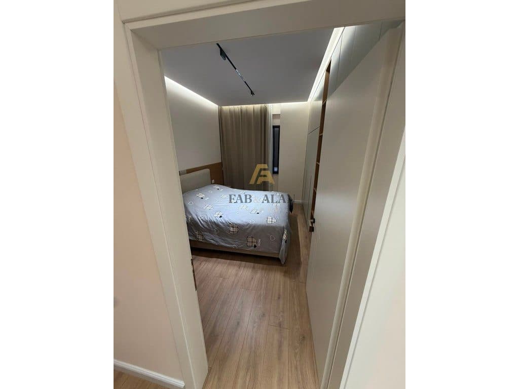 Shitet Apartament Luksoz 2+1 + 2 Banjo + Post Parkimi tek Liqeni i Thatë 4