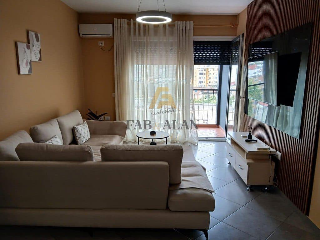 JEPET ME QERA APARTAMENT 1+1 - RRUGA E BURGUT, PRAN SPAK !