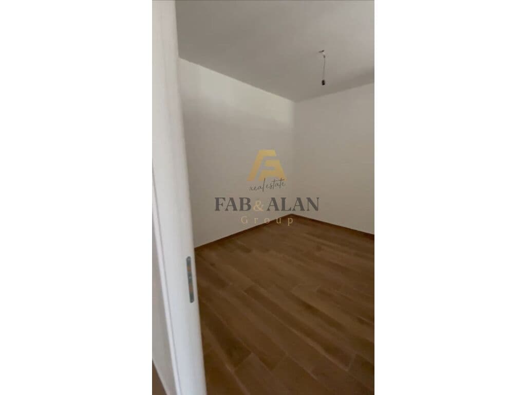 TEK KOMPLEKSI ARLIS APARTAMENT 2+1 ME QERA! 4