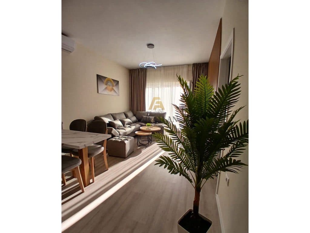 JEPET ME QERA APARTAMENT NE ZOG TE ZI 2+1!