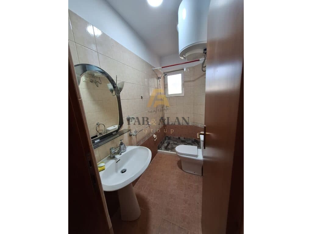 Ofrojme apartament 2+1 per qera tek Mine Peza!