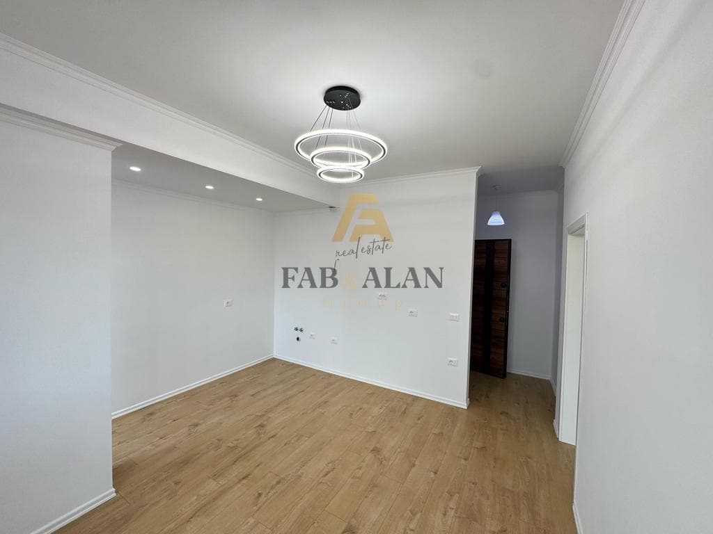NE ASTIR TEK 2 PALMAT APARTAMENT 1+1 PER SHITJE! 2