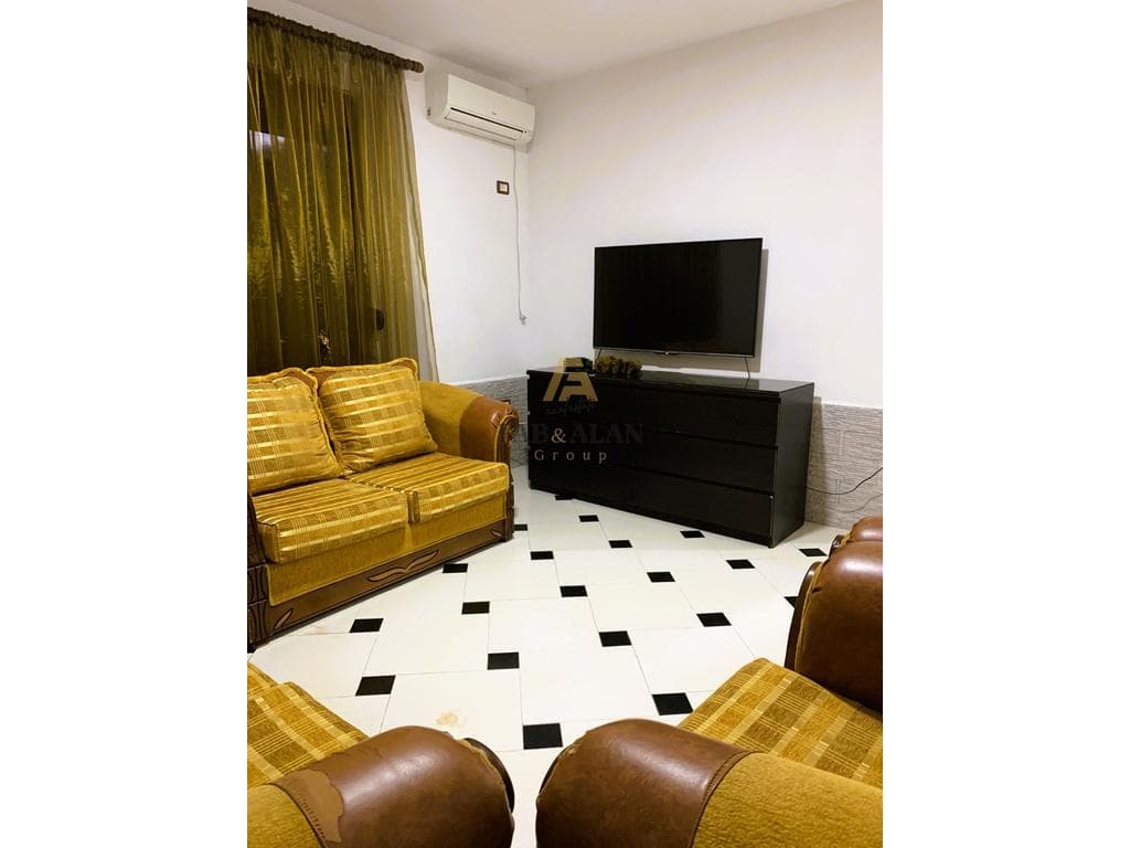 PRANE 5 MAJIT APARTAMENT 1+1 PER QERA PJESE E NJE KATI VILE! 2