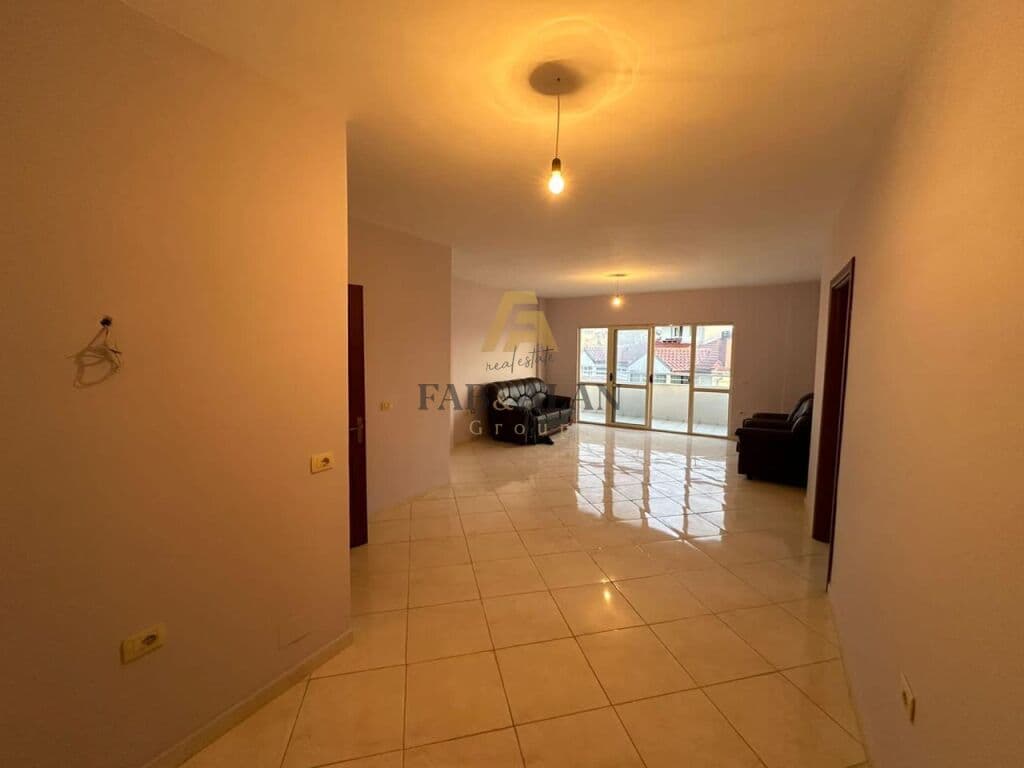 APARTAMENT 3+1+2 PER SHITJE NE FRESK MBRAPA FIZIKES BERTHAMORE! 3