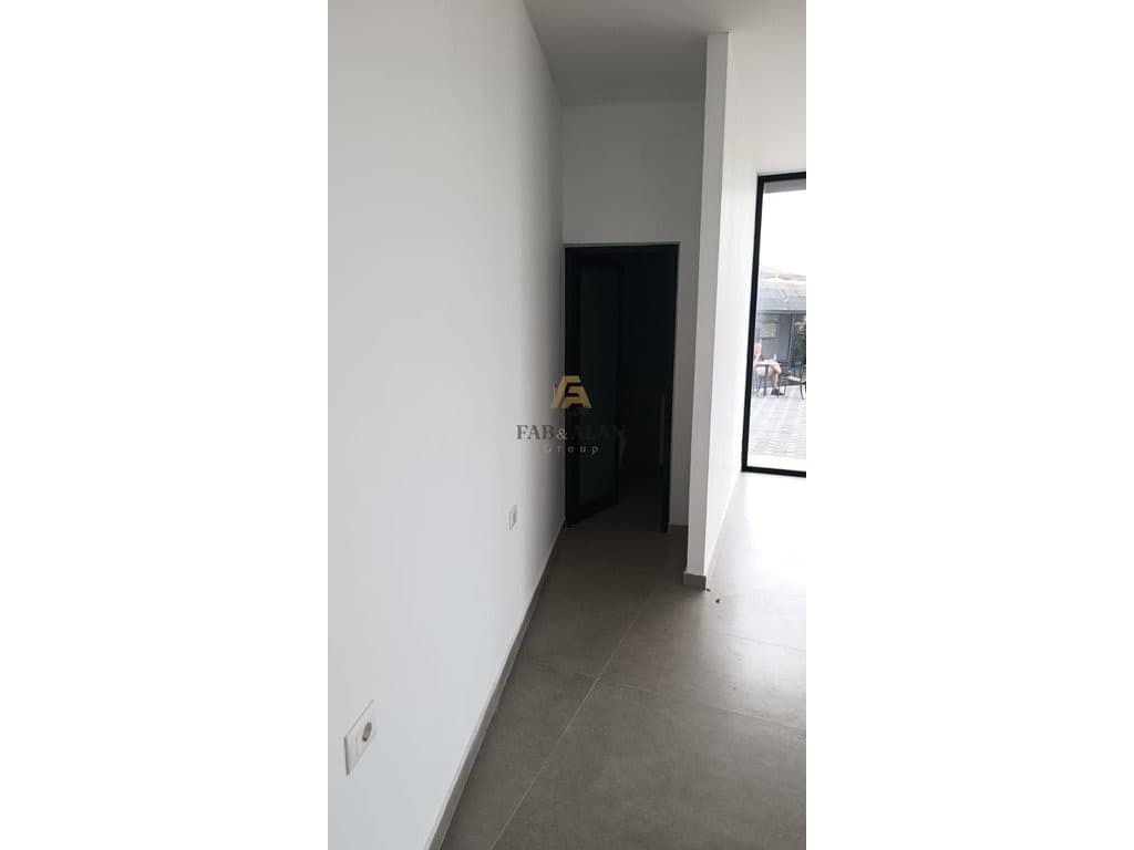 JEPET ME QIRA AMBIENT BIZNESI – FRESK