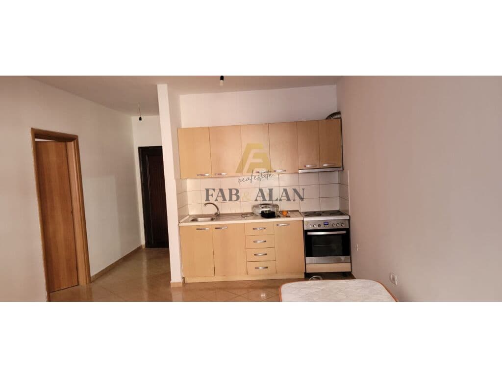 NE ASTIR APARTAMENT 1+1 PER QERA! 3
