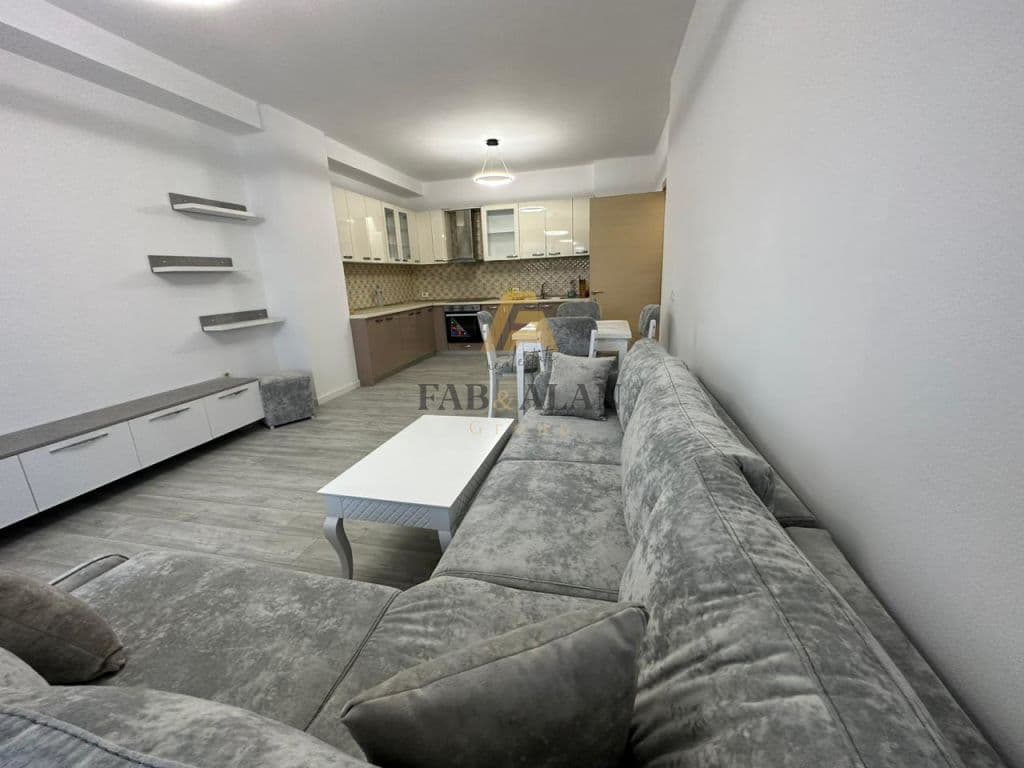 TEK ASTIRI ,TEK BAR SANTANA APARTAMENT 2+1+2+2 BALLKONE PER QIRA ! 1