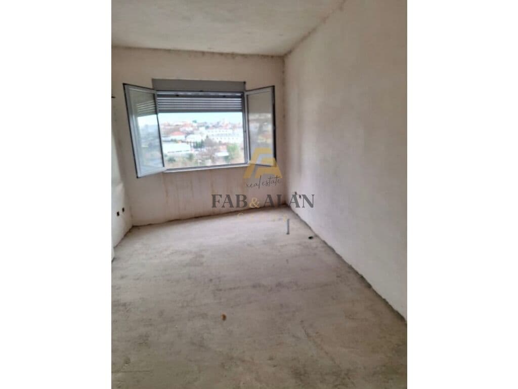 Apartament 2+1+2 + Garazh per shitje ne Babrru! 2