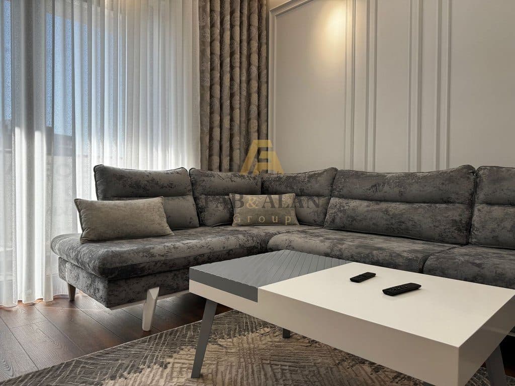 TEK KOMPLEKSI ARLIS, FARMACIA 10, APARTAMENT 2+1+2 PER QERA! 2