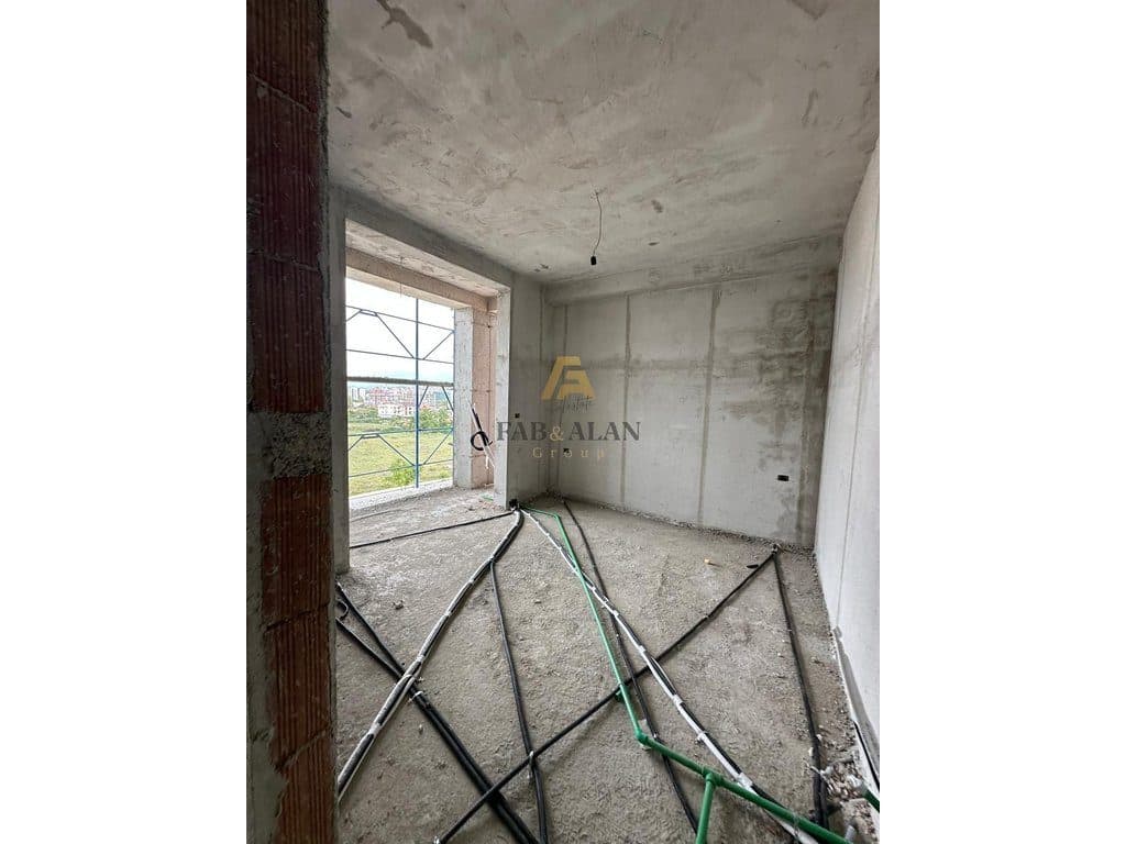 TEK GENER 2 BULEVARDI I RI, APARTAMENT 1+1 PER SHITJE!