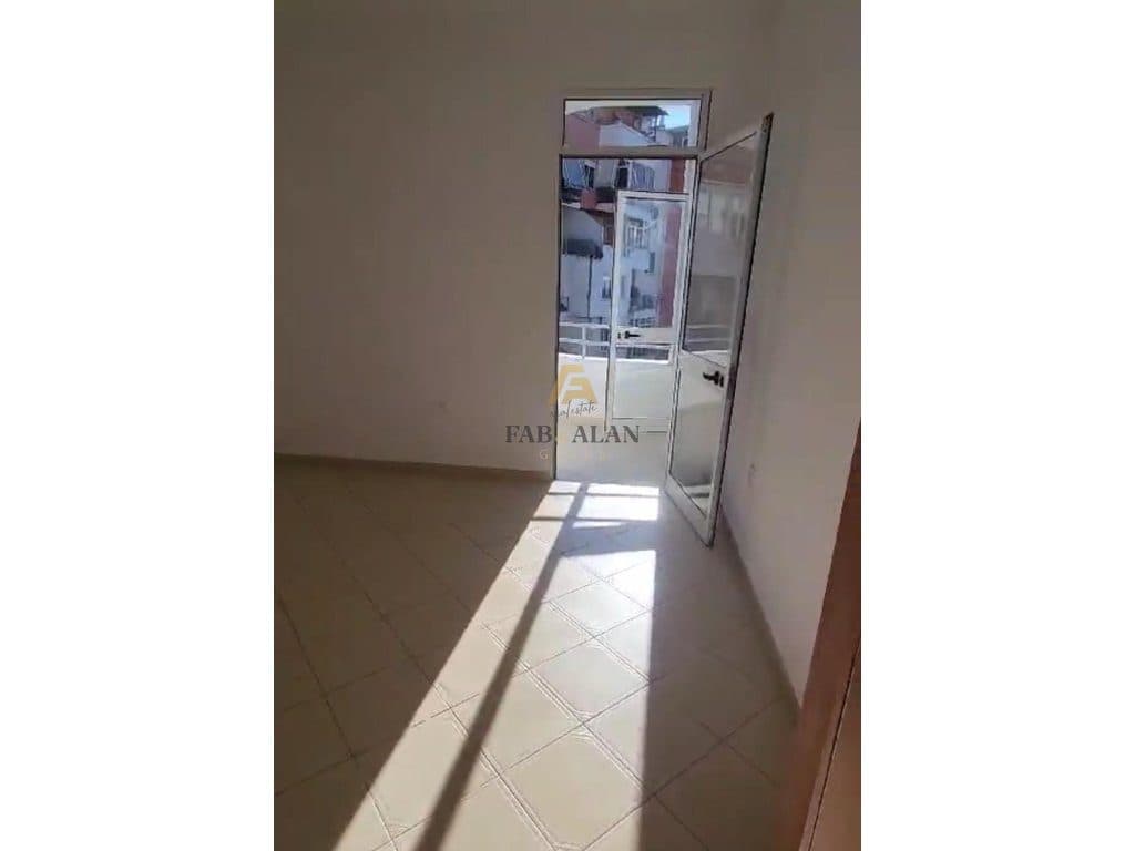 TEK RRUGA E TELEFERIKUT NE FRESK 1+1 PER SHITJE! 4